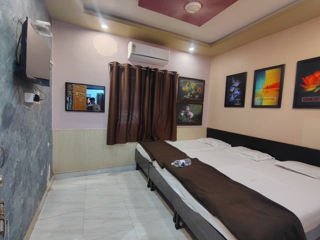 Premium Four Bed AC Room View